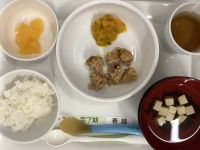 《離乳食完了期》味付けハンバーグです。