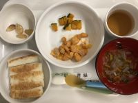 《離乳食完了期》鶏肉のオーロラソース和えです。