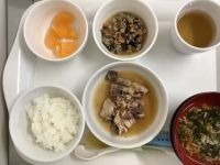 《離乳食完了期》昼食は、さばのみそ煮です。