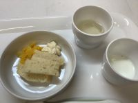 《離乳食完了期》おやつは、誕生日ケーキです。