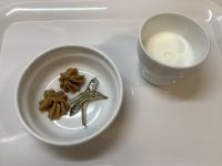 《常食》おやつは、おからきなこクッキーです。