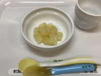 《離乳食後期》おやつは、じゃがいも煮です。