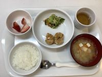 《常食》《離乳食完了期》鶏団子の甘酢あん掛けです。